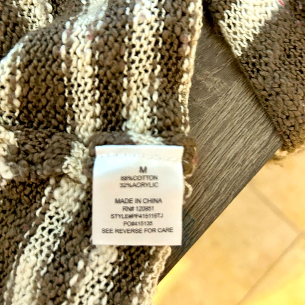 Brown and white cardigan - Picture 2 of 2